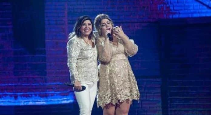 Roberta Miranda passa mal e  é internada ao saber da morte de Marília Mendonça