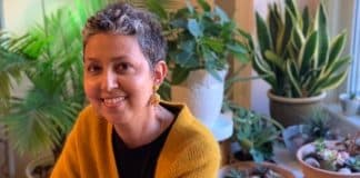 “Não descarte sua dor”: mãe com câncer de ovário terminal incentiva mulheres a conhecerem sintomas