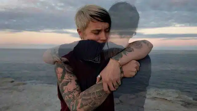 Nossos entes queridos falecidos nos visitam enquanto dormimos e existem maneiras de identificá-los revistapazes.com - Nossos entes queridos falecidos nos visitam enquanto dormimos e existem maneiras de identificá-los