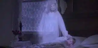 Nossos entes queridos falecidos nos visitam enquanto dormimos e existem maneiras de identificá-los