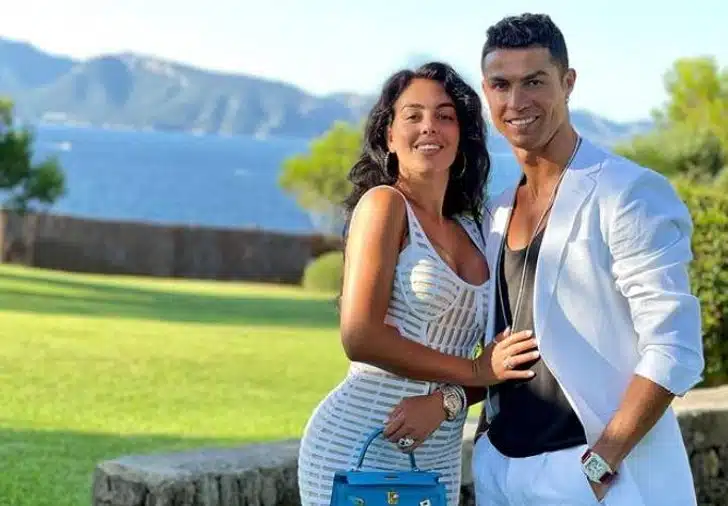 “Ela se esqueceu de nós”, diz familiares de Georgina Rodríguez, namorada de Cristiano Ronaldo revistapazes.com - “Ela se esqueceu de nós”, diz familiares de Georgina Rodríguez, namorada de Cristiano Ronaldo