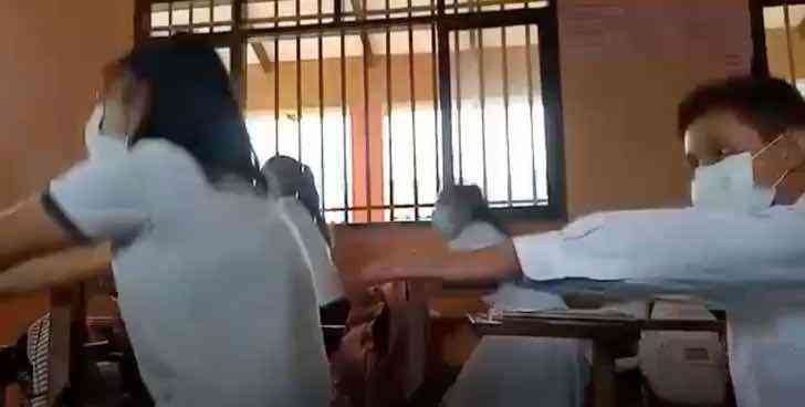 revistapazes.com - Professora "pune" alunos com agachamentos caso eles não façam a lição de casa [VIDEO]