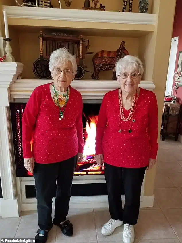 "Fazemos tudo juntas desde que nascemos", dizem irmãs gêmeas que completaram 100 anos revistapazes.com - "Fazemos tudo juntas desde que nascemos", dizem irmãs gêmeas que completaram 100 anos