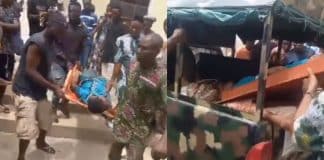 Homens armados ceifam a vida de 50 pessoas em igreja católica na Nigéria