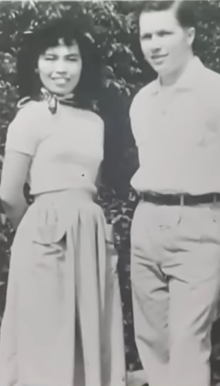 revistapazes.com - Veterano se reúne com o primeiro amor de sua vida, que conheceu há 70 anos atrás