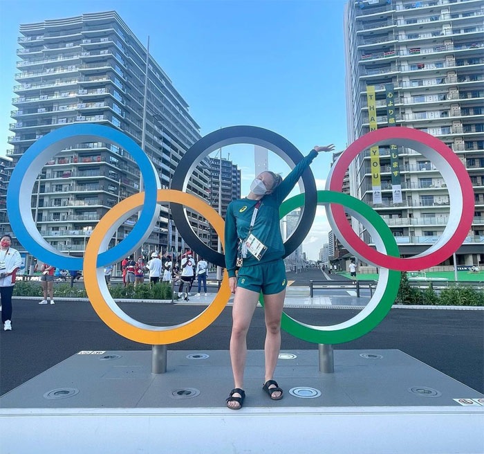 revistapazes.com - Sem patrocinador, atleta de 21 anos trabalha em supermercado para competir nas Olimpíadas