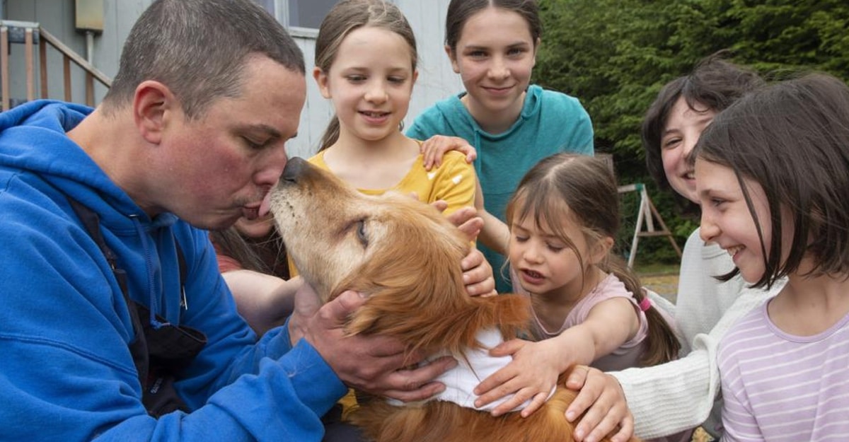 perrita-ciega-familia-anciana