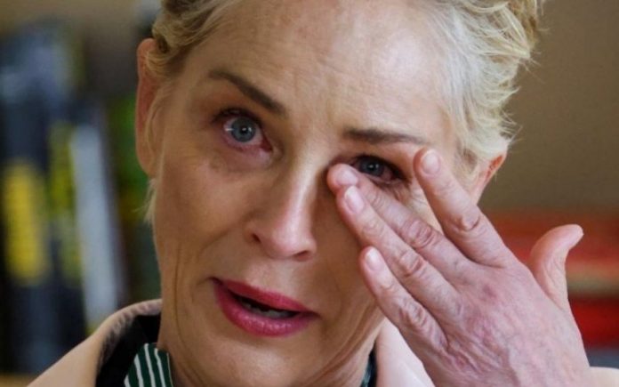 Sharon Stone compartilha a dor pelos 9 abortos que sofreu