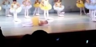 Vídeo: Bailarina adormece durante apresentação e imagens viralizam nas redes