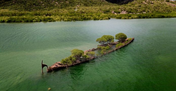 Navio naufragado há mais de 100 anos é ‘confiscado’ pela mãe natureza; veja fotos