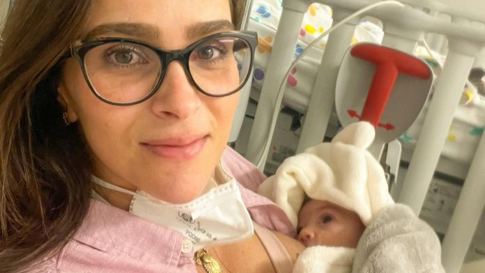 Após médicos afirmarem que a filha é ‘incompatível com a vida’, Leticia Cazarré compartilha reflexão no Instagram