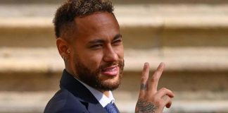 Neymar não vai a velório de Pelé, mas é visto em festa e web não perdoa