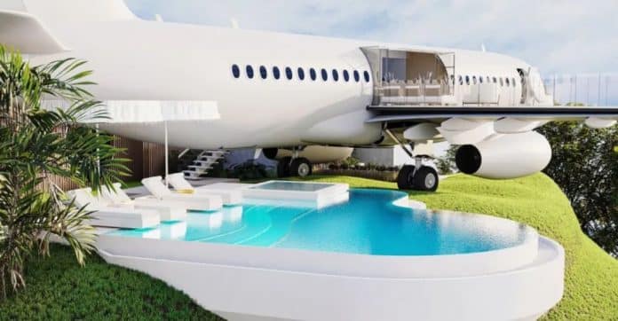Boeing 737 aposentado foi transformado em uma Villa particular em topo de penhasco; veja fotos!