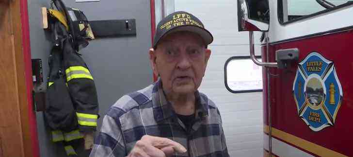 revistapazes.com - "Eu amo minha vocação", diz bombeiro centenário que serve sua comunidade há 84 anos