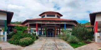 Adolescente do 9º ano ataca duas meninas dentro de uma escola de Faria Brito – Ceará