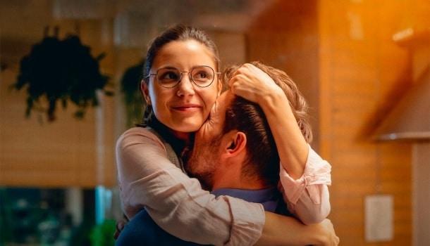 revistapazes.com - Romance mais aguardado do mês finalmente chegou à Netflix e vai aquecer seu coração