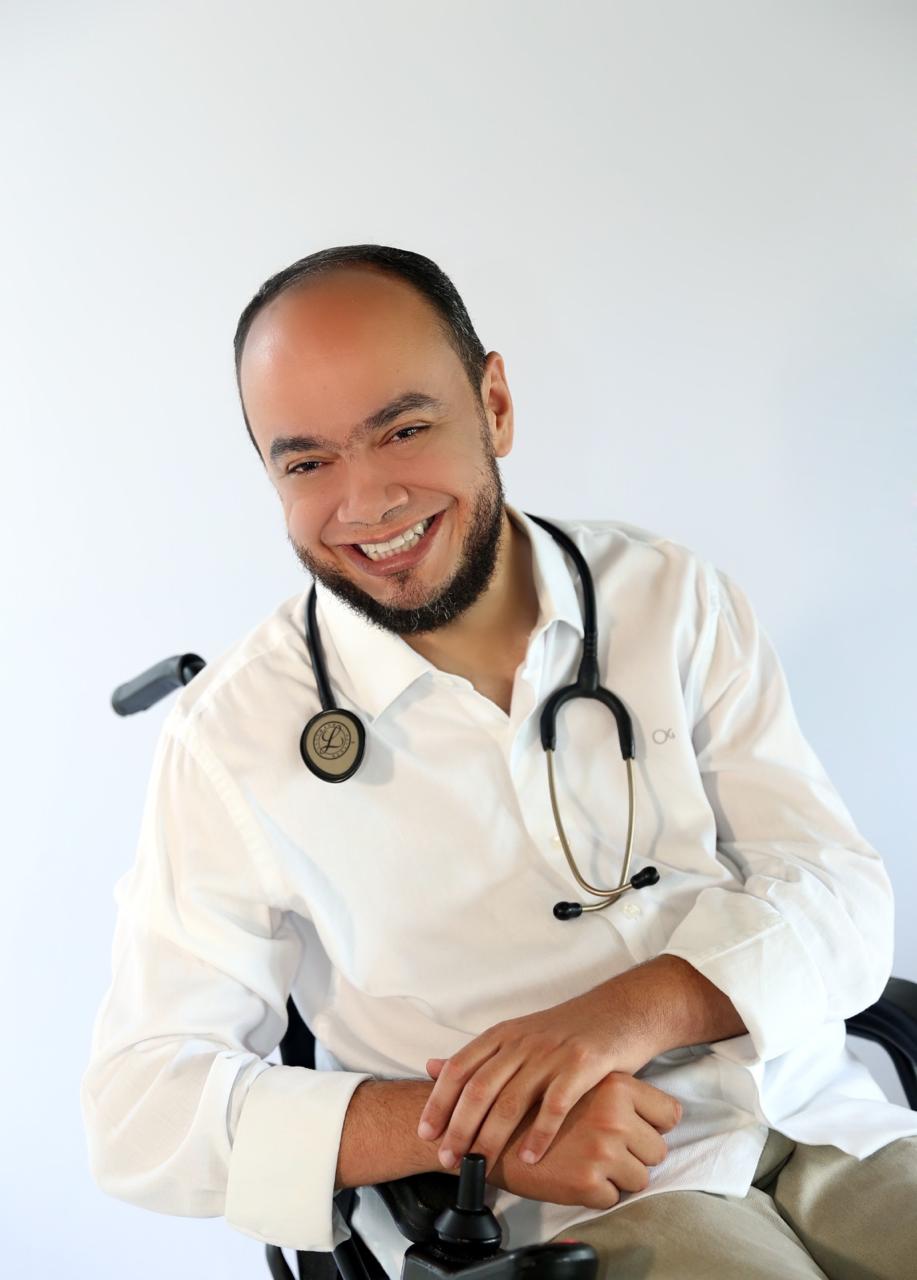 revistapazes.com - Após acidente de carro, ele se tornou primeiro tetraplégico formado em Medicina no Brasil
