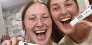 Irmãs anunciam gravidez ao mesmo tempo e emocionam os pais com ‘surpresa em dobro’ – Veja o vídeo