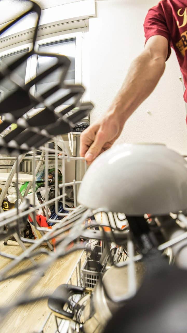 Dicas para usar a lava-louças de forma eficiente e evitar problemas