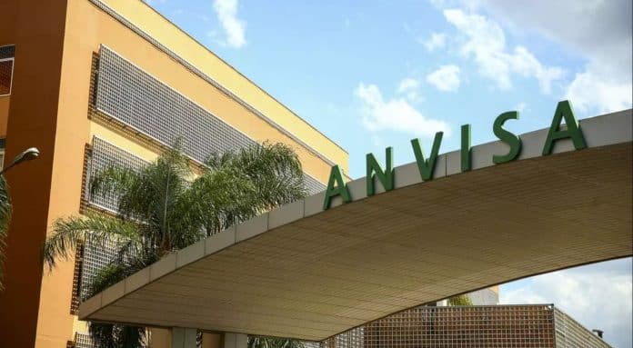 Anvisa bate o martelo e proíbe azeite famoso vendido em todo o país Anvisa proíbe azeite famoso vendido em todo o Brasil após descobrir origem desconhecida do produto