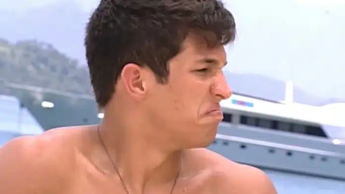 Aos 18, ele entrou num reality de namoro da Globo — hoje é um dos maiores galãs da TV brasileira – Consegue reconhecê-lo?