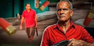 Ele se cansou dos roubos e começou a caçar sozinho os ladrões do seu bairro