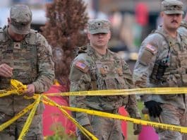 Urgente: ataque nas imediações da Casa Branca tem centenas de disparos e militares feridos