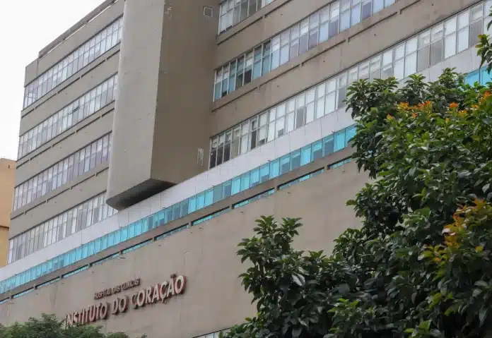 VÍDEO  – URGENTE Incêndio atinge prédio do Instituto do Coração em São Paulo