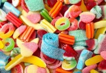Governo encontra arsênico, substância cancerígena, em chocolate infantil de 28 marcas diferentes