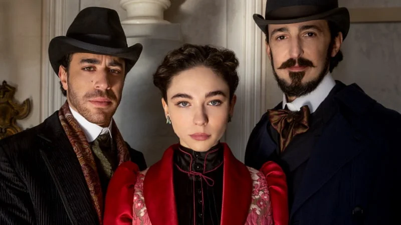 O escândalo real que a Netflix transformou em série: Conheça a mulher que desafiou as leis mais cruéis da Itália revistapazes.com - O escândalo real que a Netflix transformou em série: Conheça a mulher que desafiou as leis mais cruéis da Itália