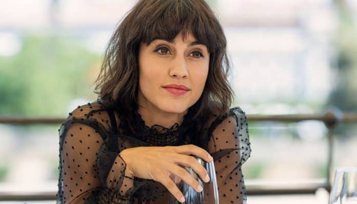 Ela recebeu o poder de nunca ter casado: a série da Netflix que está fazendo todo mundo questionar a própria vida