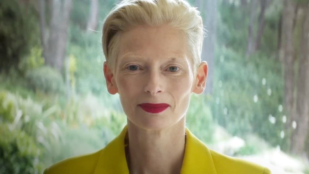 revistapazes.com - Tilda Swinton e Julianne Moore brilham em filma&ccedil;o premiado que chegou ao cat&aacute;logo da Netflix