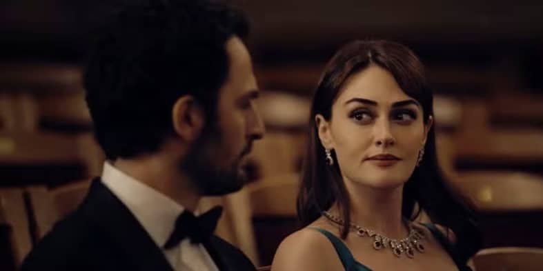 revistapazes.com - Ela jurou prender todos, mas o alvo da Interpol &eacute; o seu ex-namorado! Novo filme da Netflix vai te surpreender!