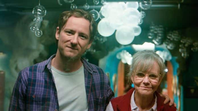 Esse é um dos filmes mais emocionantes já lançados pela Netflix e está emocionando o Brasil