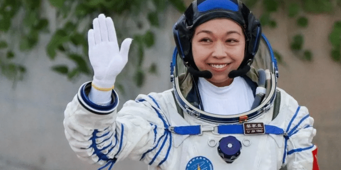 capa_astronauta_1200x600 Primeira astronauta de Hong Kong é lançada ao espaço em missão histórica da China