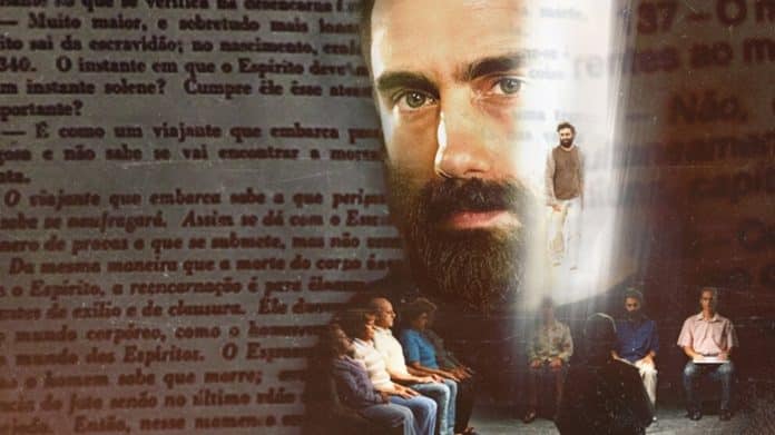o filme dos espiritos netflix 2026 capa Homem em depressão tem vida transformada após receber livro espírita em filme brasileiro que estreou no Top 5 da Netflix