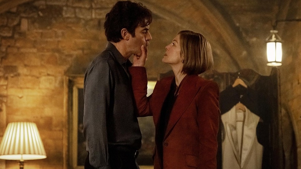 revistapazes.com - Empres&aacute;rio machista acorda em realidade onde as mulheres comandam tudo em filme de com&eacute;dia que chegou ao Top 3 da Netflix