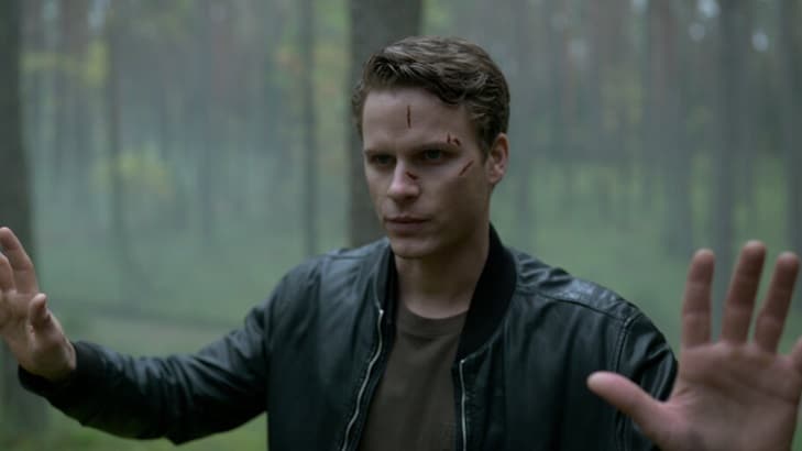 Série de suspense da Netflix baseada em um dos livros mais famosos do mundo tem nota quase perfeita dos brasileiros revistapazes.com - Série de suspense da Netflix baseada em um dos livros mais famosos do mundo tem nota quase perfeita dos brasileiros