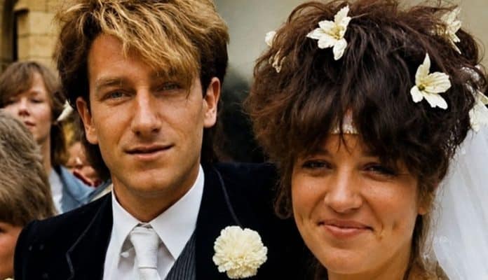 Ela conheceu Bono antes da fama e ficou ao lado dele quando sua vida desmoronou