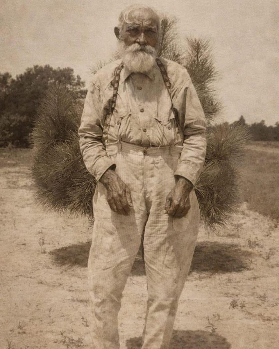 revistapazes.com - Vendido com um m&ecirc;s de vida, ele guardou este segredo inacredit&aacute;vel at&eacute; completar 85 anos