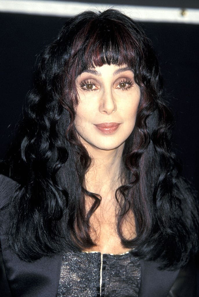 revistapazes.com - Por dentro da vida de Chaz Bono: Cher tinha dificuldades em aceitar que ele era gay