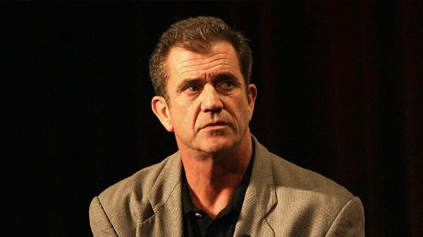 revistapazes.com - O filho de Mel Gibson, Milo, cresceu e, aos 35 anos, est&aacute; a cara do pai; veja fotos