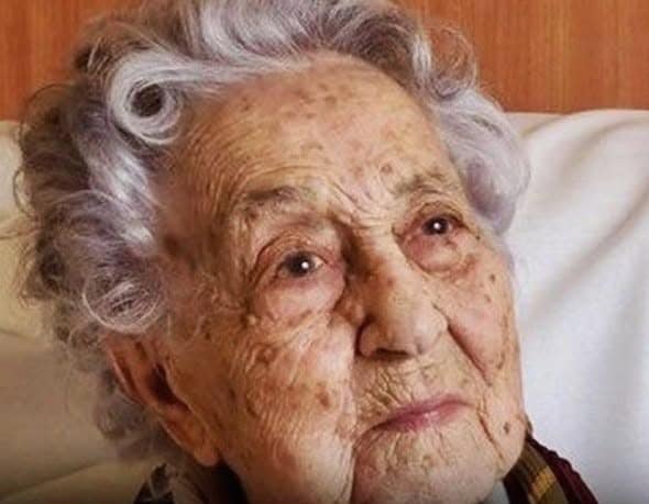 revistapazes.com - M&eacute;dicos investigam o DNA de uma mulher de 117 anos e encontram um alimento que contribui para a longevidade