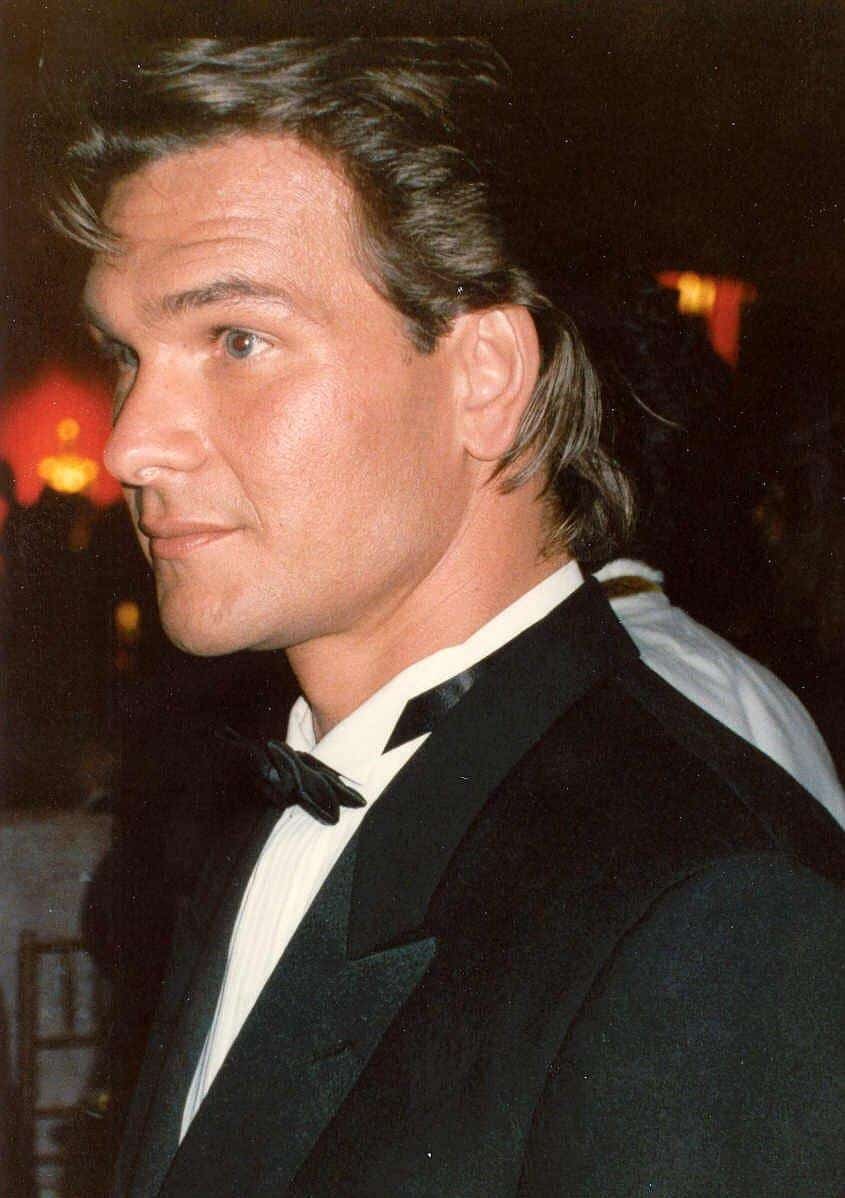 revistapazes.com - A vi&uacute;va de Patrick Swayze contou qual era a tristeza que o ator levou consigo at&eacute; o fim da vida